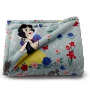 Snow White Throw Blanket Oversized Disney Plush Throw Big One NEW 60 x 72